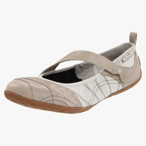 Merrell Women's Barefoot Wonder Glove Flat size Brand New